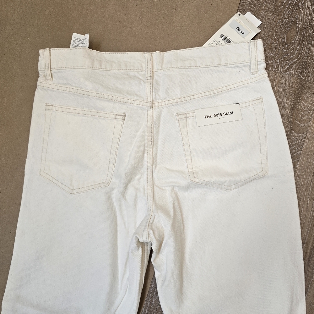 New white pants from Zara